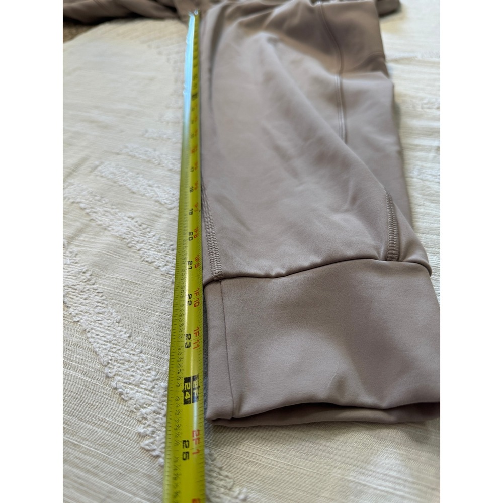 Athleta Women's Medium Petite Rainier Cargo Jogger Taupe Fleece Pants - Picture 6 of 8